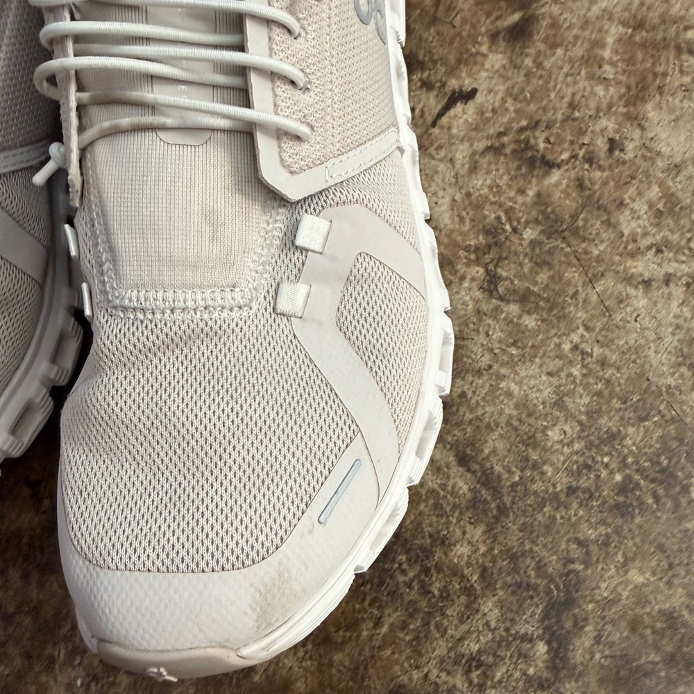 On Cloud Cloud 6 Women’s  Athletic Shoes - Picture 2 of 10